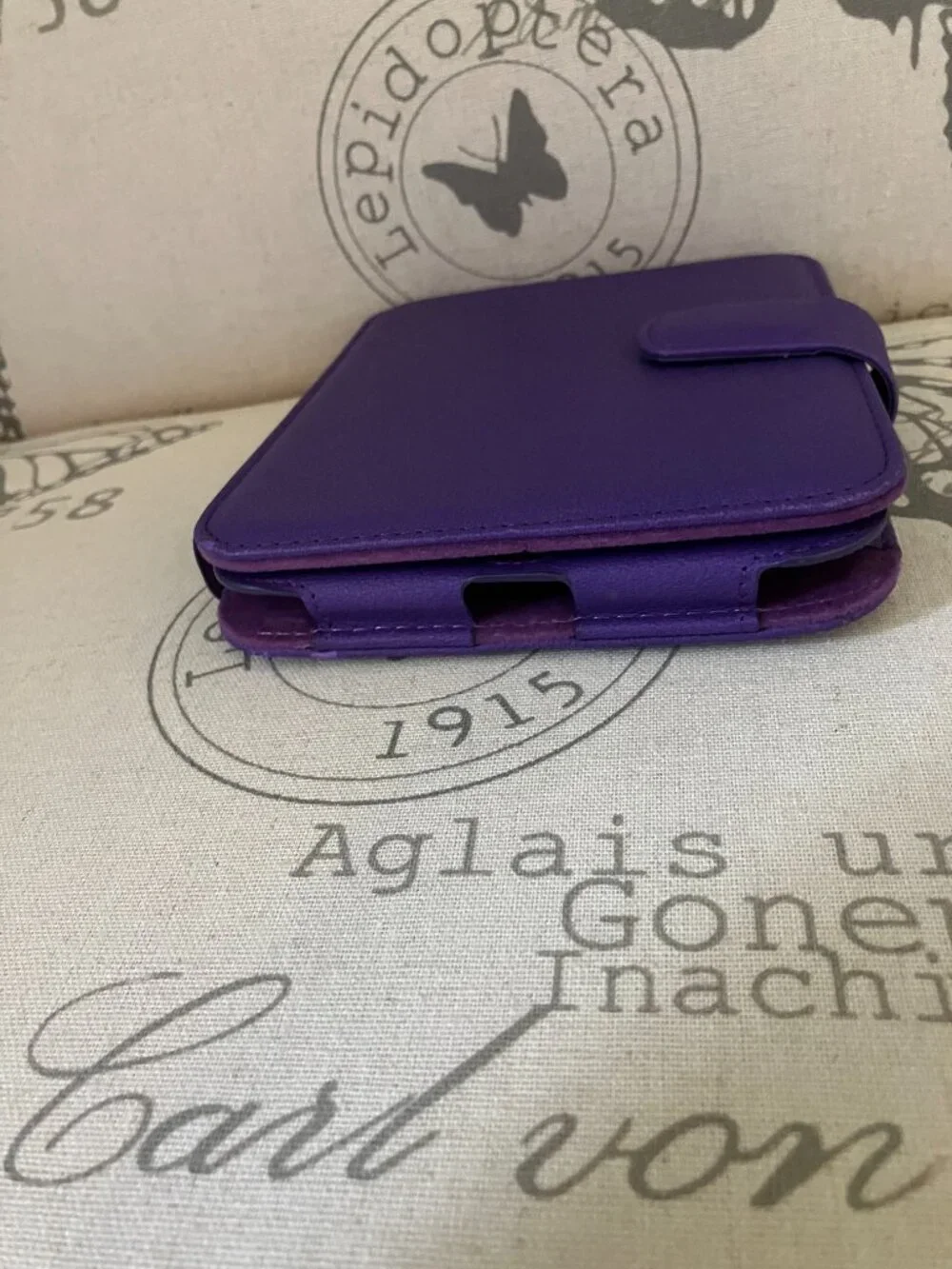GENUINE LEATHER!!!  Case/Cover for Barnes & Noble Nook GlowLight  & Simple Touch